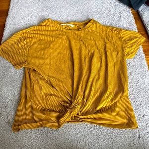 Lush large yellow wrapped tshirt